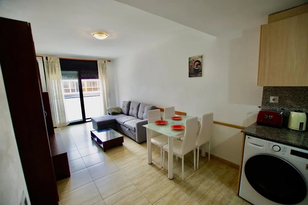 V&V Lloret- Apartamento Nalu En Pleno Centro De Lloret! Lloret de Mar Apartment